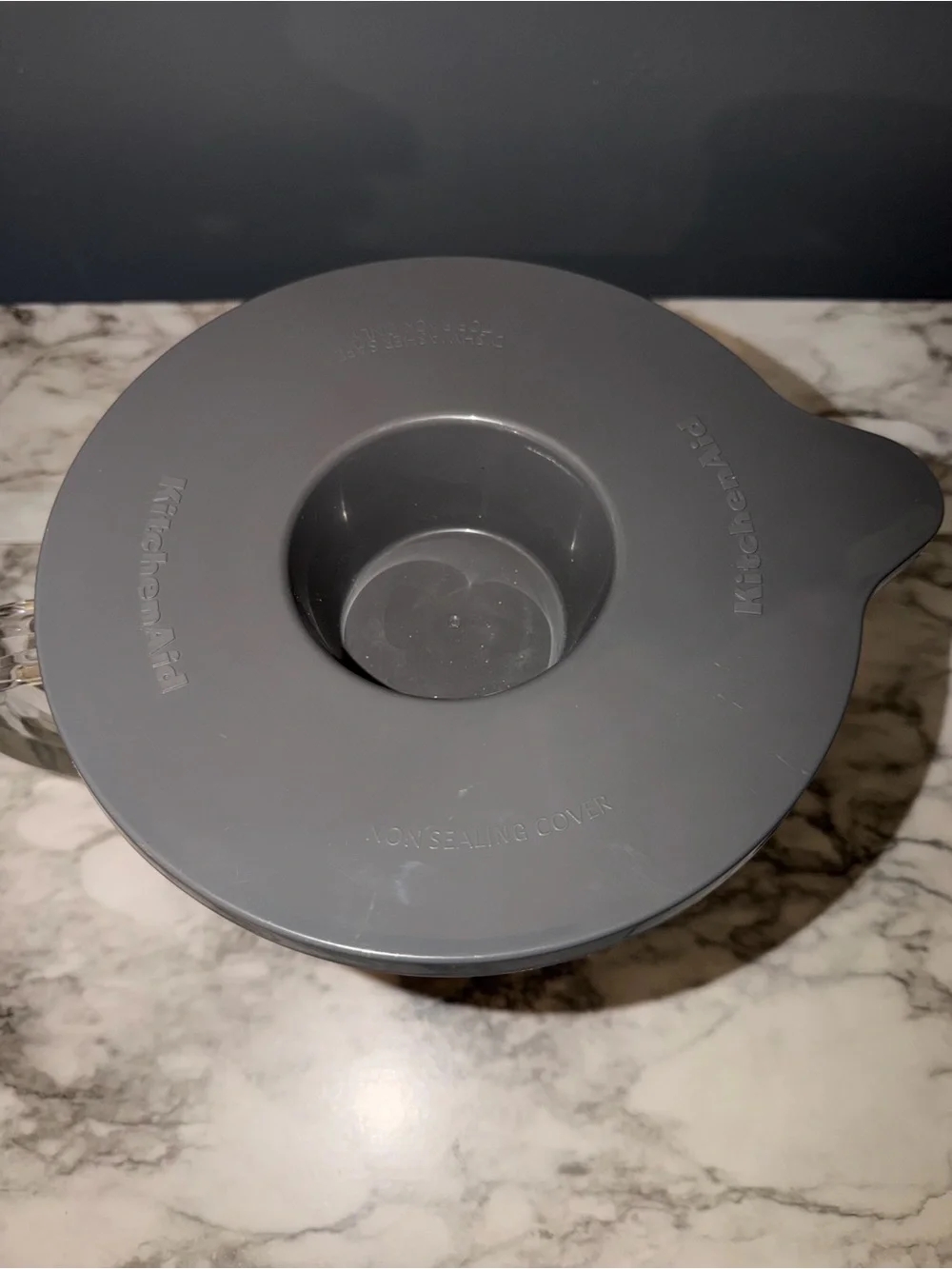 Kitchenaid mixing bowl with lid